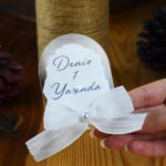 Kişiye Özel Kurdele ve İnci Detaylı Pleksi Magnet