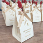 Kurdele ve Çiçek Detaylı Kutuda Bubble Mum Hediyelik