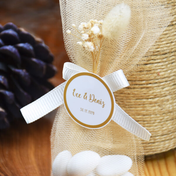 Kurdele ve Çiçek Detaylı Badem Şekerli Hediyelik