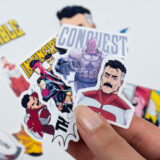Invincible çizgi dizi karakterlerinin bulunduğu 20 parça suya dayanıklı sticker seti