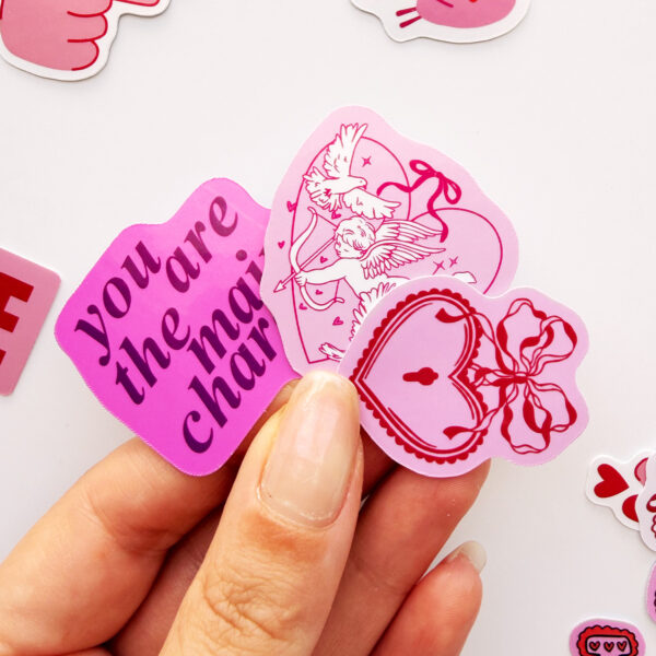Kalp ve aşk temalı 27 parça suya dayanıklı parlak vinil sticker paketi