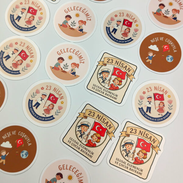 23 Nisan Ulusal Egemenlik ve Çocuk Bayramı Sticker Paketi 20 Parça Kaliteli Su Geçirmez Etiket Seti