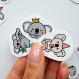 Sevimli koala desenli 80 parça suya dayanıklı vinyl sticker seti