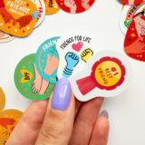 Arkadaşlık temalı 34 parça paylaşımlı sticker paketi - Baprile