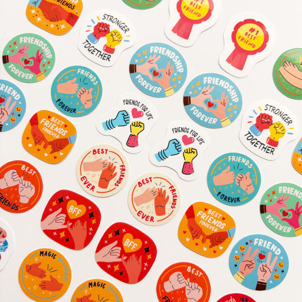 Arkadaşlık Temalı İkili Set 34 Parça Paylaşımlı Sticker Paketi Suya Dayanıklı Ajanda Laptop Termos Telefon Etiket Seti