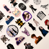 Wednesday 30 parça suya dayanıklı vinil sticker paketi ve etiket seti