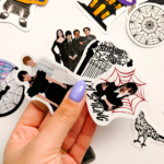 Wednesday 30 Parça Sticker Paketi Suya Dayanıklı Laptop Termos Telefon Etiket Seti