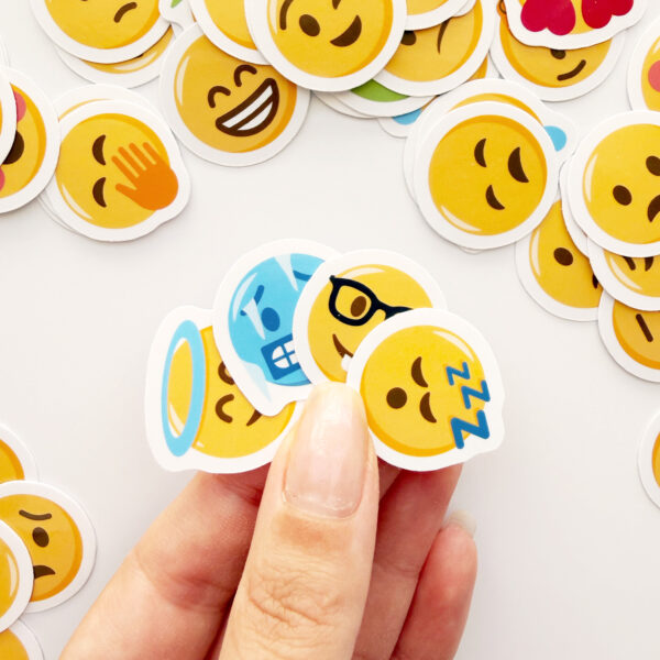 Emojiler Mix Duygu Yüz İfadeleri 96 Adet Suya Dayanıklı Vinyl Sticker Paketi Baprile
