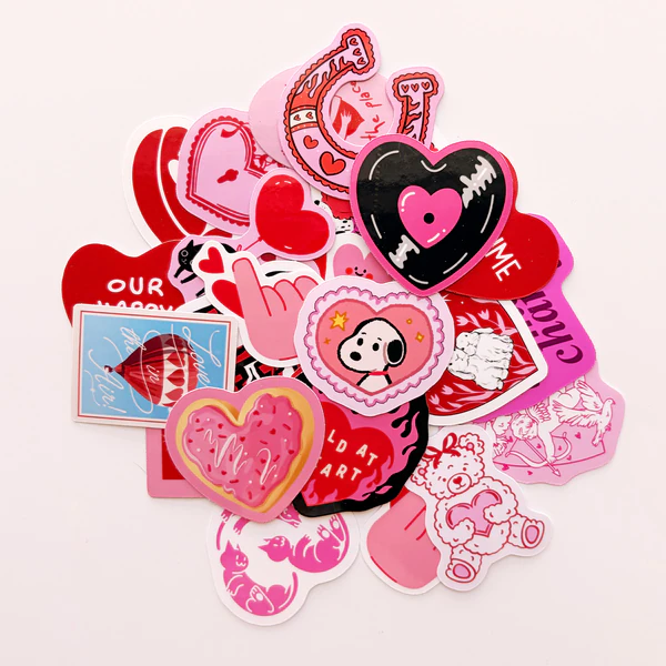 Kalp ve aşk temalı 27 parça suya dayanıklı parlak vinil sticker paketi