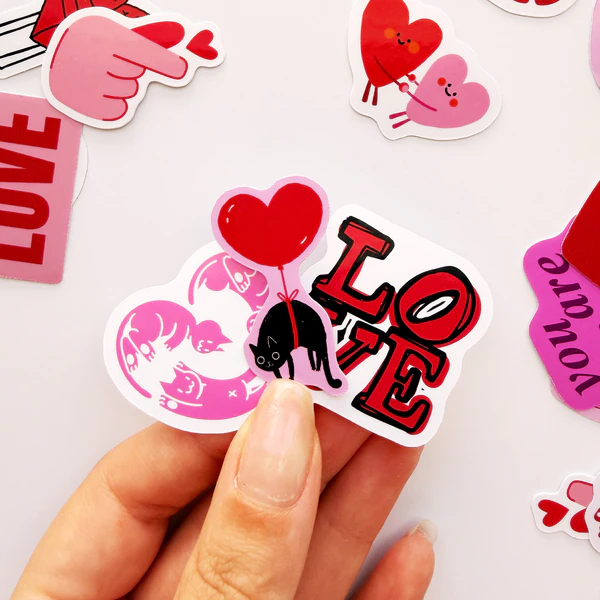 Kalp ve aşk temalı 27 parça suya dayanıklı parlak vinil sticker paketi