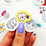 Sevimli Dişler 40 Parça Suya Dayanıklı Parlak Vinyl Sticker Paketi