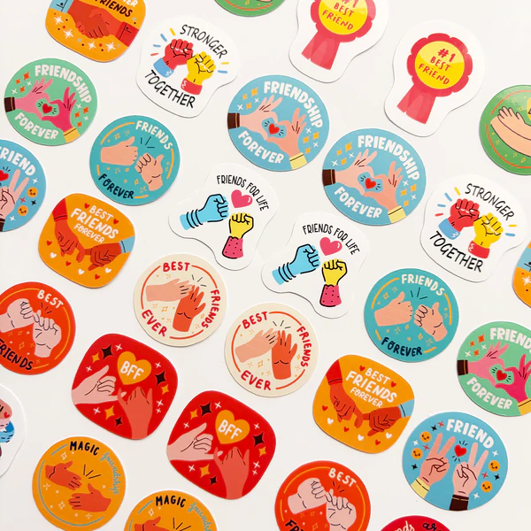 Arkadaşlık temalı ikili set 34 parça suya dayanıklı vinil sticker paketi