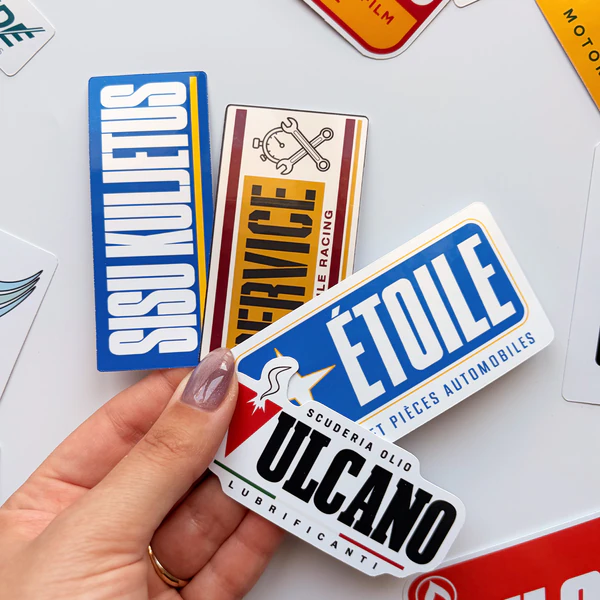 Hayali Şampiyona Ralli Sponsor Çıkartmaları 24 Adet Suya Dayanıklı Parlak Vinil Sticker Seti