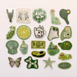 Baprile yeşil renk temalı 21 adet yıldız desenli hologram sticker paketi