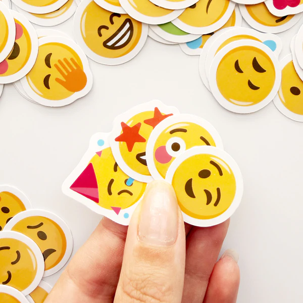Emojiler Mix Duygu Yüz İfadeleri 96 Adet Suya Dayanıklı Vinyl Sticker Paketi Baprile