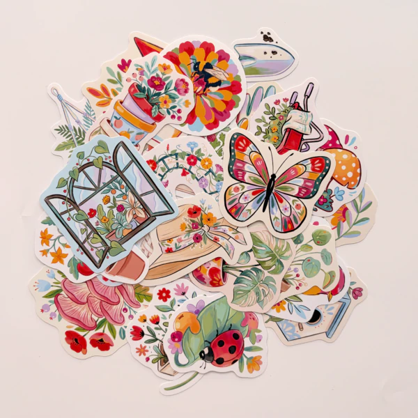 Bitkiler saksılar ve bahçe dostları 30 adet suya dayanıklı vinil sticker paketi